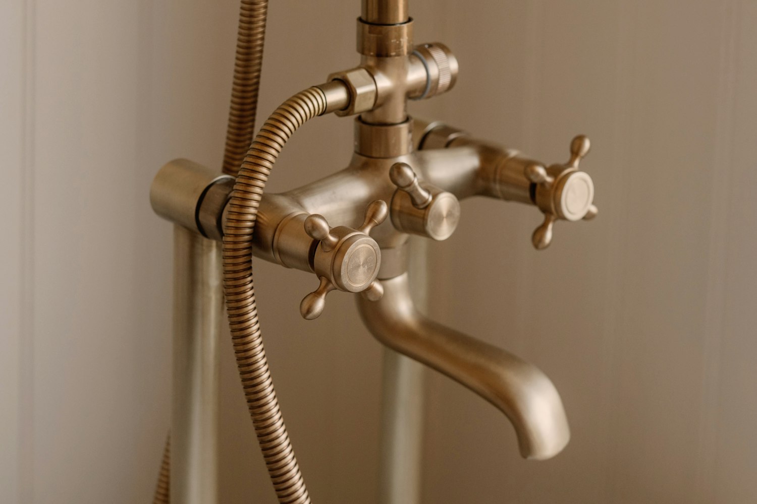 Brass bath mixer